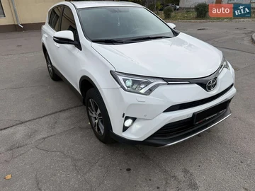 Авто Toyota Rav4 2017 № 8141848