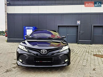 Авто Toyota Camry 2018 № 8141852