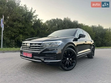 Авто Volkswagen Touareg 2019 № 8141908