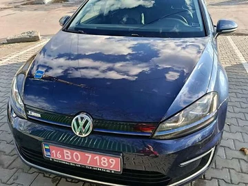 Авто Volkswagen E-Golf 2015 № 8142515