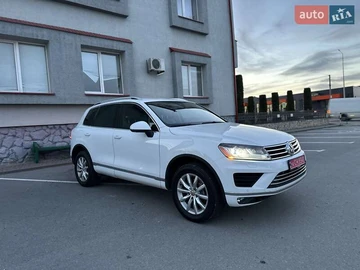Авто Volkswagen Touareg 2016 № 8142579
