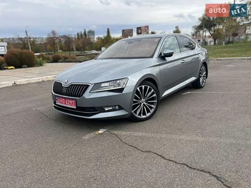 Авто Skoda Superb 2017 № 8142716