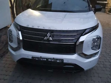 Авто Mitsubishi Outlander 2023 № 8142841
