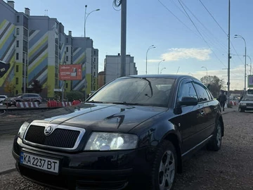 Авто Skoda Superb 2003 № 8143014