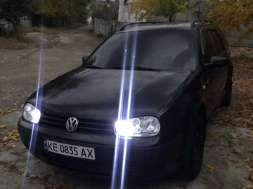 Авто Volkswagen Golf 1999 № 8143047