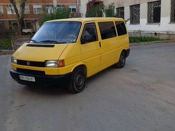 Авто Volkswagen Transporter 2000 № 8143087