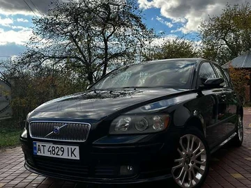 Авто Volvo V50 2004 № 8143170