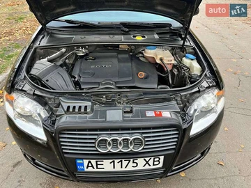 Авто Audi A4 2004 № 8143188