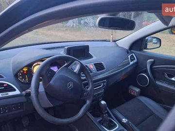 Авто Renault Megane 2010 № 8143237