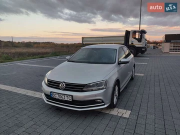 Авто Volkswagen Jetta 2016 № 8143524