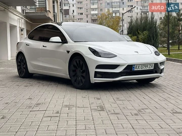 Авто Tesla Model 3 2021 № 8143666
