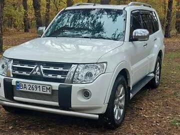Авто Mitsubishi Pajero Wagon 2011 № 8143676