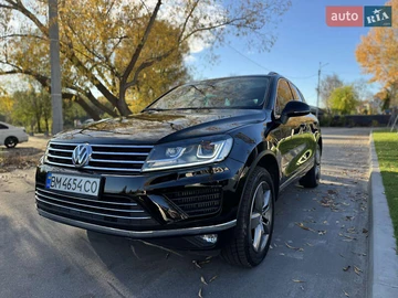 Авто Volkswagen Touareg 2014 № 8143680