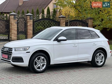 Авто Audi Q5 2018 № 8143791