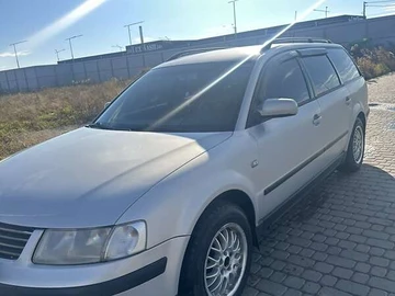 Авто Volkswagen Passat 1999 № 8143949