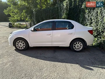 Авто Renault Logan 2013 № 8144125