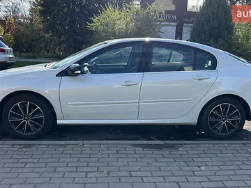 Авто Renault Laguna 2012 № 8144250