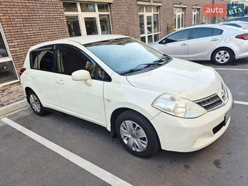 Авто Nissan Tiida 2012 № 8144331