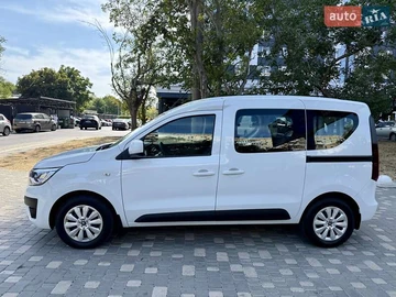 Авто Renault Express 2023 № 8144353