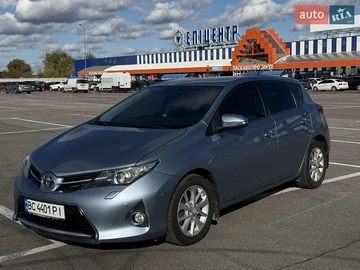 Авто Toyota Auris 2013 № 8144380