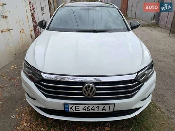 Авто Volkswagen Jetta 2019 № 8144500