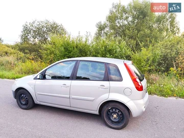 Авто Ford Fiesta 2007 № 8144587