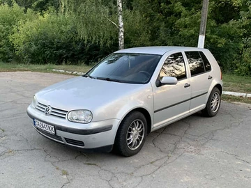 Авто Volkswagen Golf 2000 № 8144590