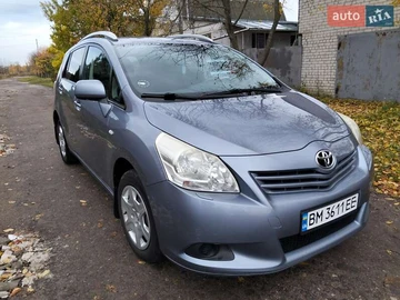 Авто Toyota Verso 2010 № 8144911
