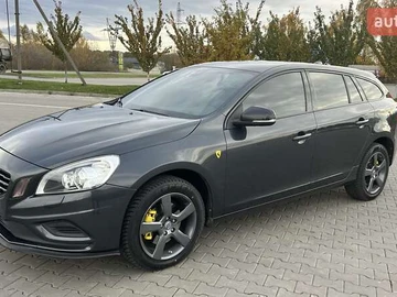 Авто Volvo V60 2011 № 8144924