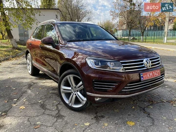 Авто Volkswagen Touareg 2017 № 8144997