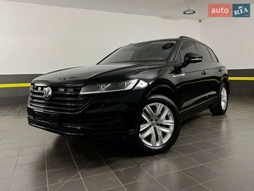 Авто Volkswagen Touareg 2019 № 8145011