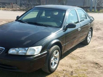 Авто Toyota Camry 2000 № 8145451