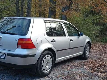 Авто Volkswagen Golf 2001 № 8145461