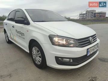 Авто Volkswagen Polo 2017 № 8145542