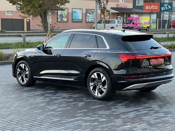 Авто Audi E-Tron 2022 № 8145905