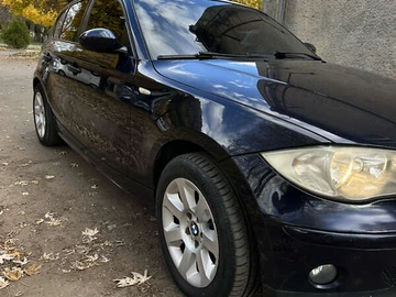Авто BMW 1 Series 2006 № 8145962