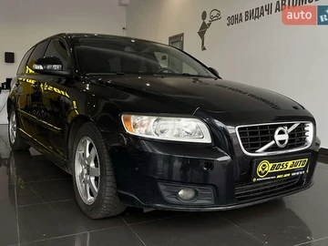 Авто Volvo V50 2010 № 8146088