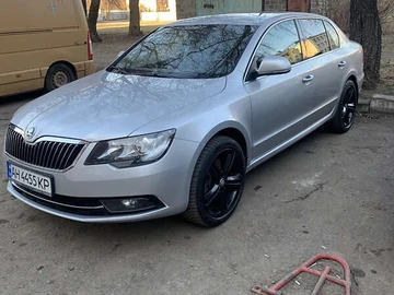Авто Skoda Superb 2013 № 8146224
