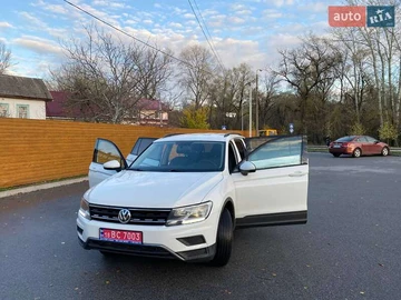 Авто Volkswagen Tiguan 2018 № 8146381