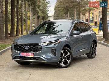 Авто Ford Escape 2023 № 8146425