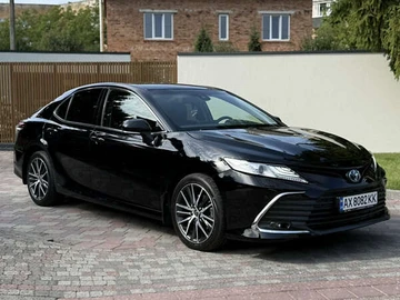 Авто Toyota Camry 2023 № 8146426
