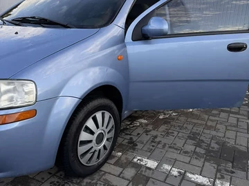 Авто Chevrolet Aveo 2005 № 8146487
