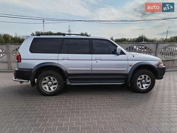 Авто Mitsubishi Pajero 2004 № 8146789