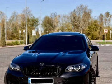 Авто BMW 5 Series 2012 № 8147049