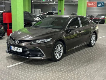 Авто Toyota Camry 2023 № 8147109