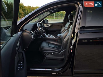 Авто Audi Q7 2018 № 8147141