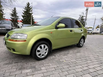 Авто Chevrolet Aveo 2005 № 8147249