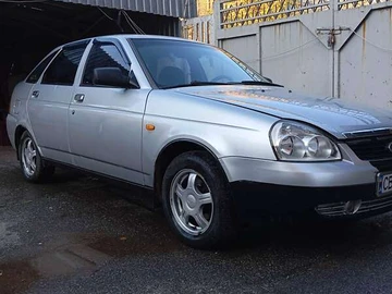 Авто ВАЗ 2172 Priora 2008 № 8147265