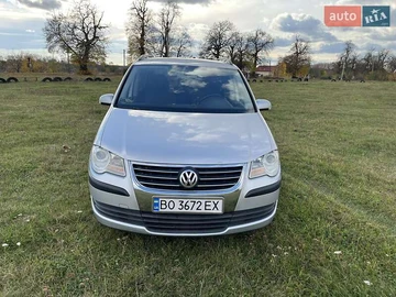 Авто Volkswagen Touran 2007 № 8147370
