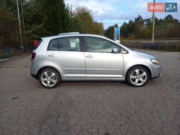 Авто Volkswagen Golf Plus 2006 № 8147394